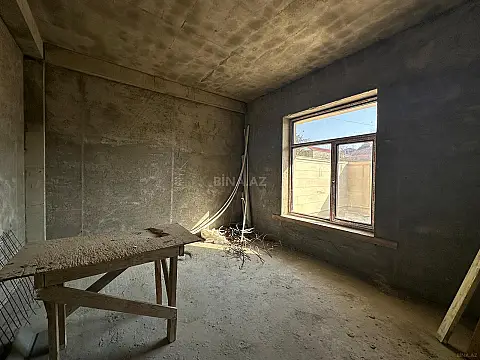 Satılır 6 otaqlı həyət evi 340 m²