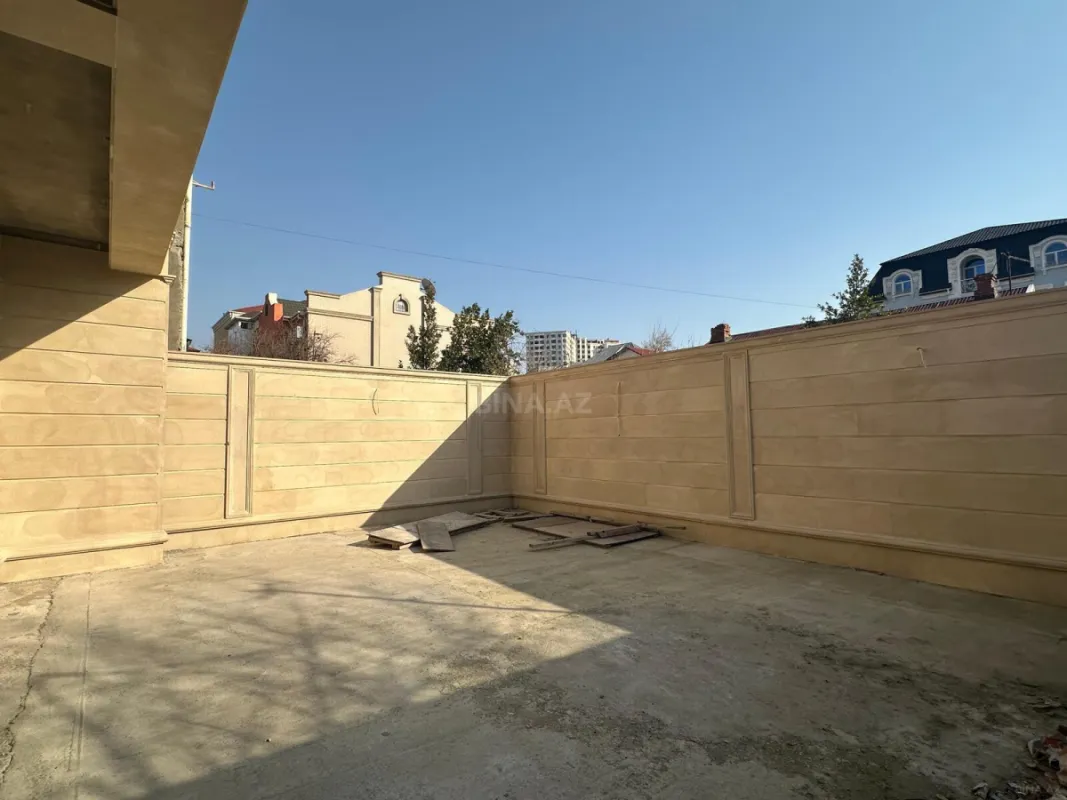 Satılır 6 otaqlı həyət evi 340 m²