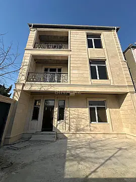 Satılır 6 otaqlı həyət evi 340 m²