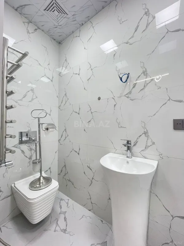 Kirayə verilir 3 otaqlı mənzil 137 m²