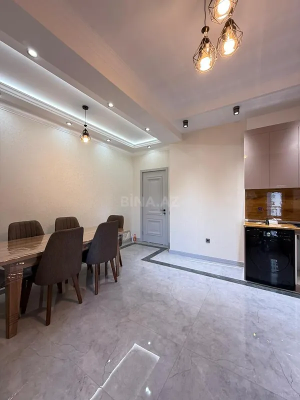 Kirayə verilir 3 otaqlı mənzil 137 m²