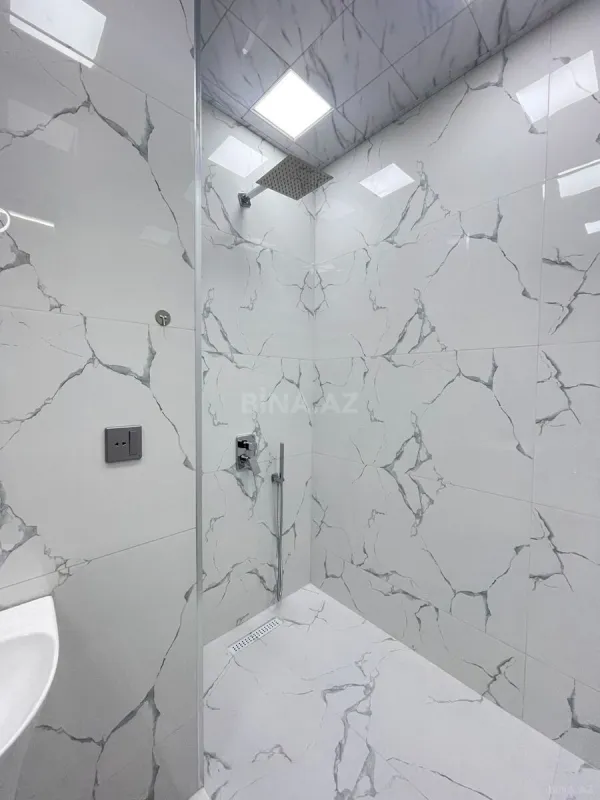 Kirayə verilir 3 otaqlı mənzil 137 m²