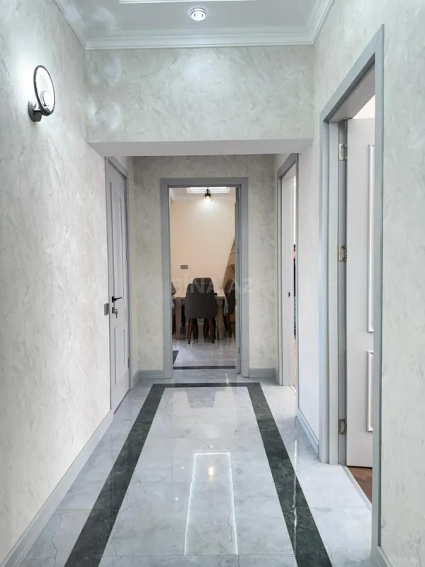 Kirayə verilir 3 otaqlı mənzil 137 m²