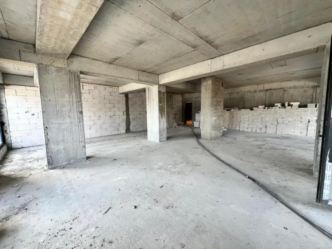 Satılır 3 otaqlı mənzil 125 m²