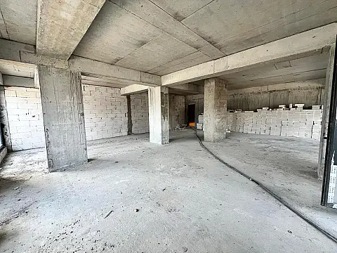 Satılır 3 otaqlı mənzil 125 m²