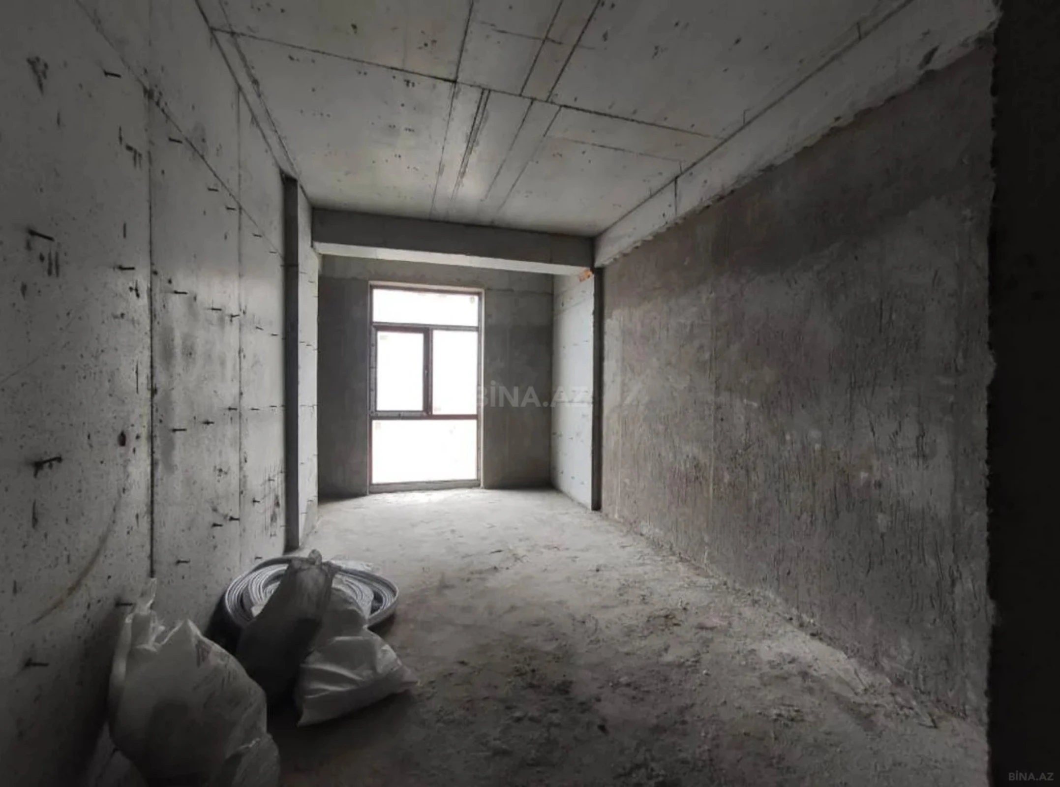 Satılır 3 otaqlı mənzil 125 m²