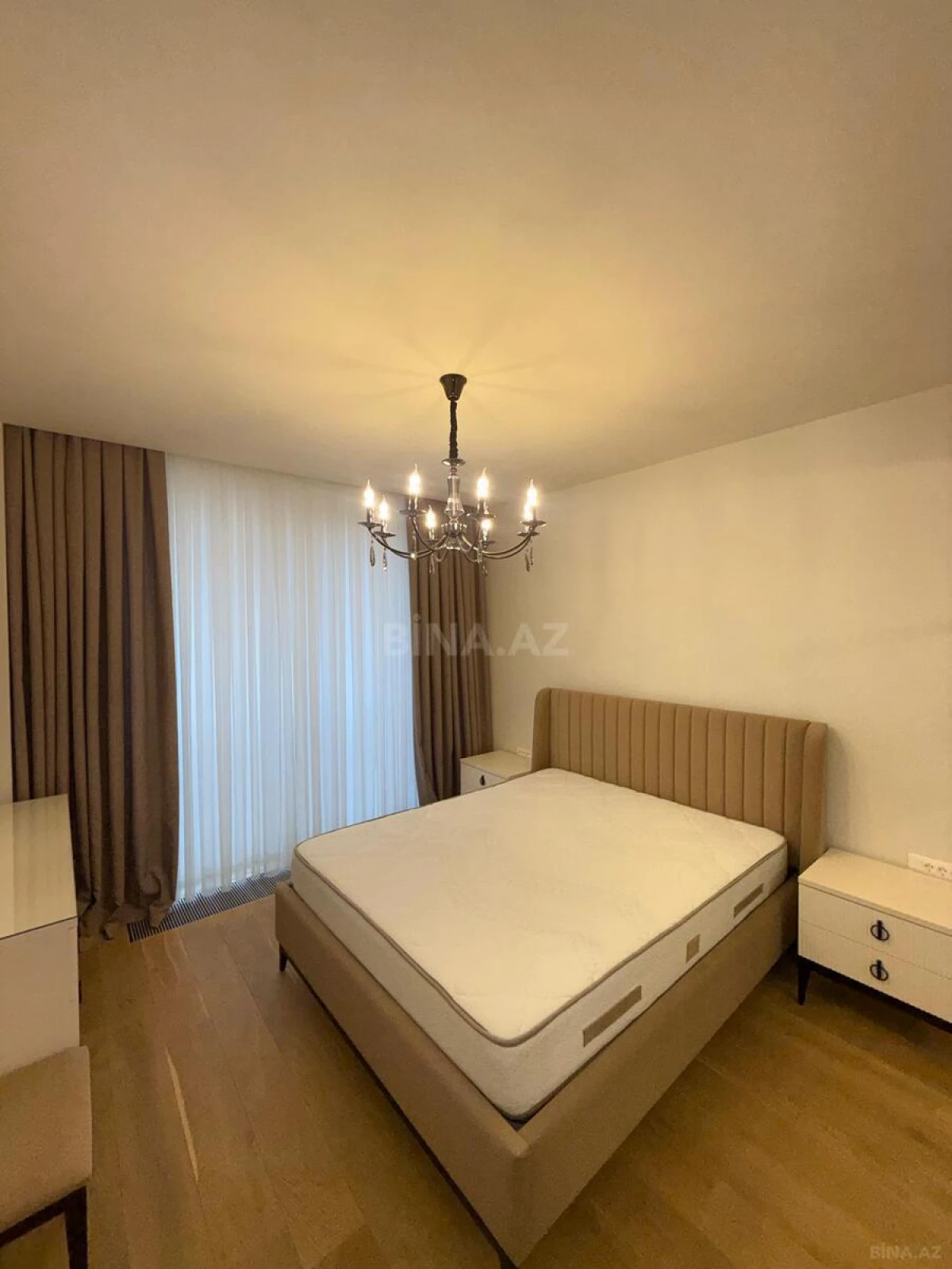 Satılır 2 otaqlı mənzil 78 m²