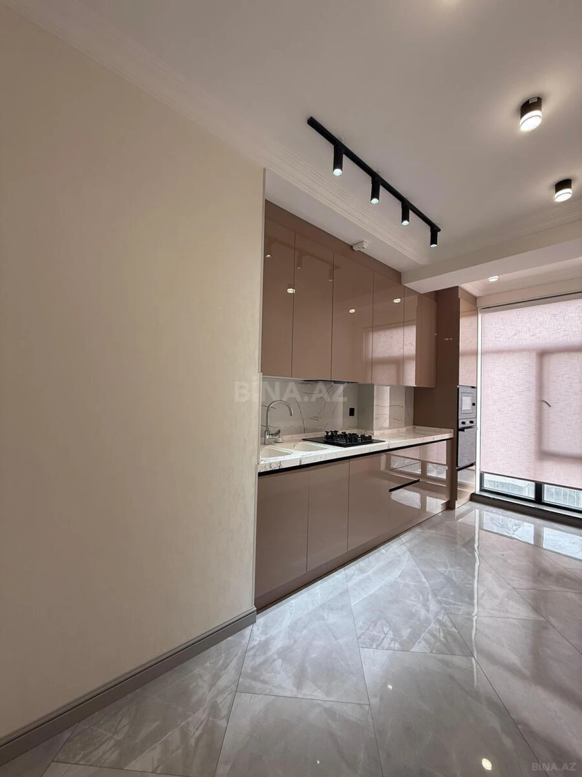 Satılır 3 otaqlı mənzil 85 m²