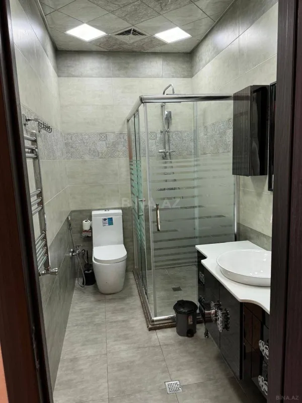 Kirayə verilir 2 otaqlı mənzil 90 m²