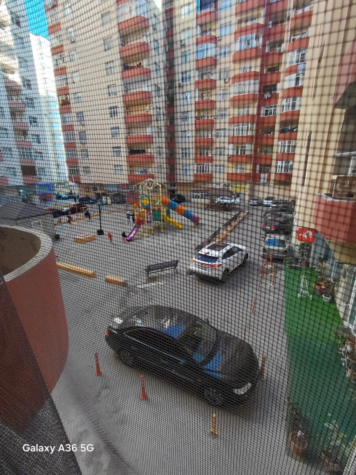 Kirayə verilir 2 otaqlı mənzil 70 m²