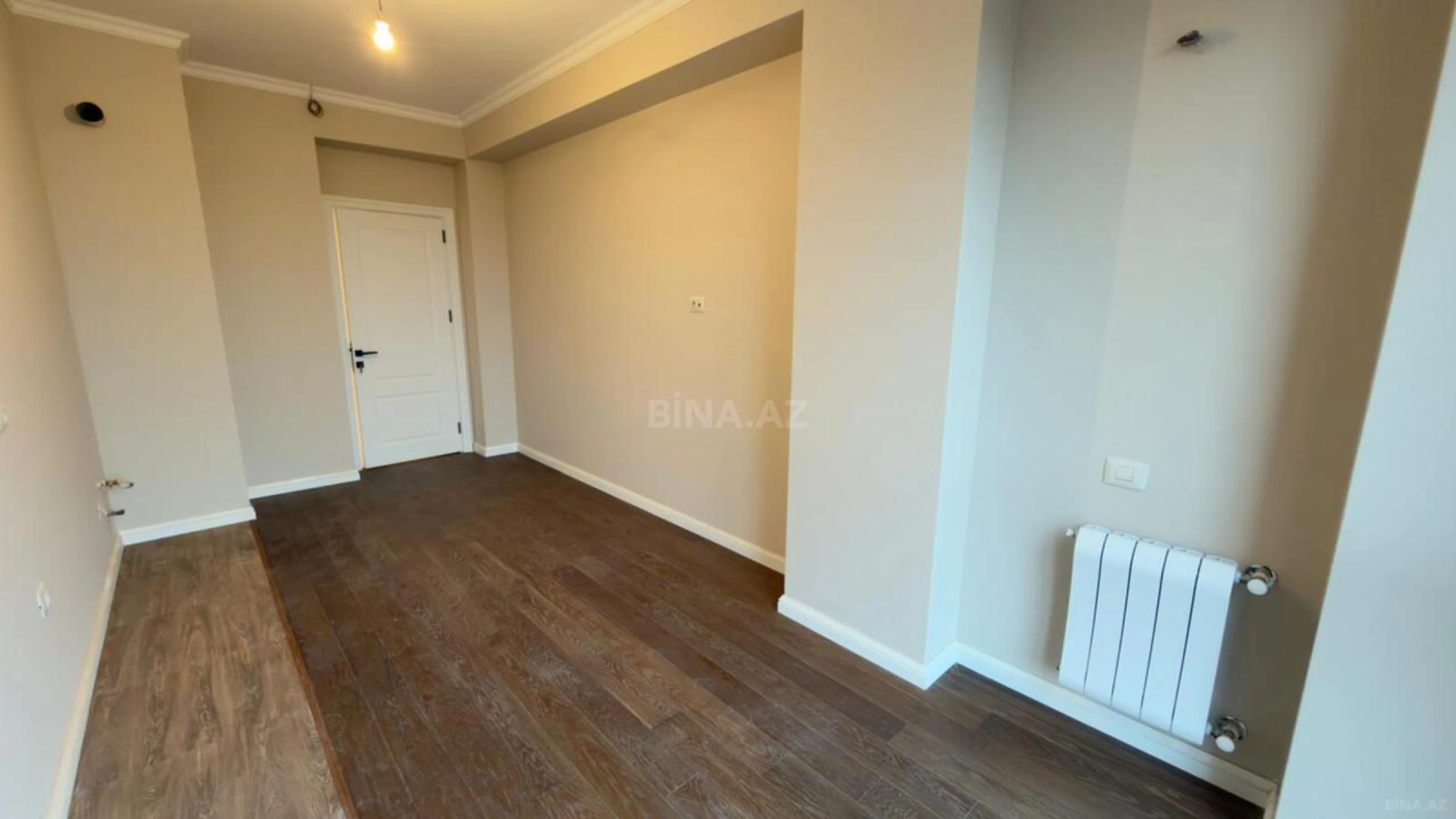 Satılır 4 otaqlı mənzil 124 m²