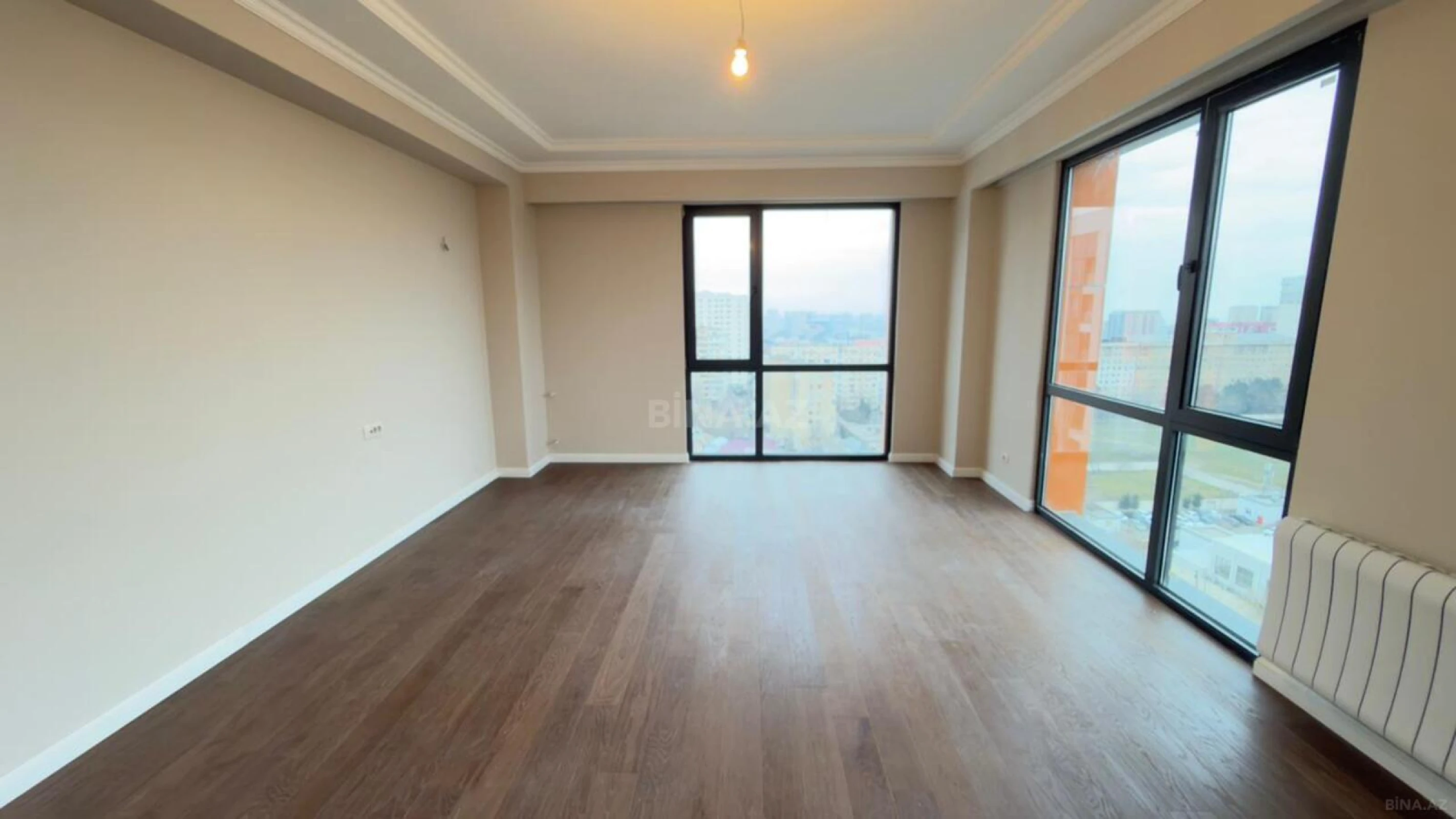 Satılır 4 otaqlı mənzil 124 m²