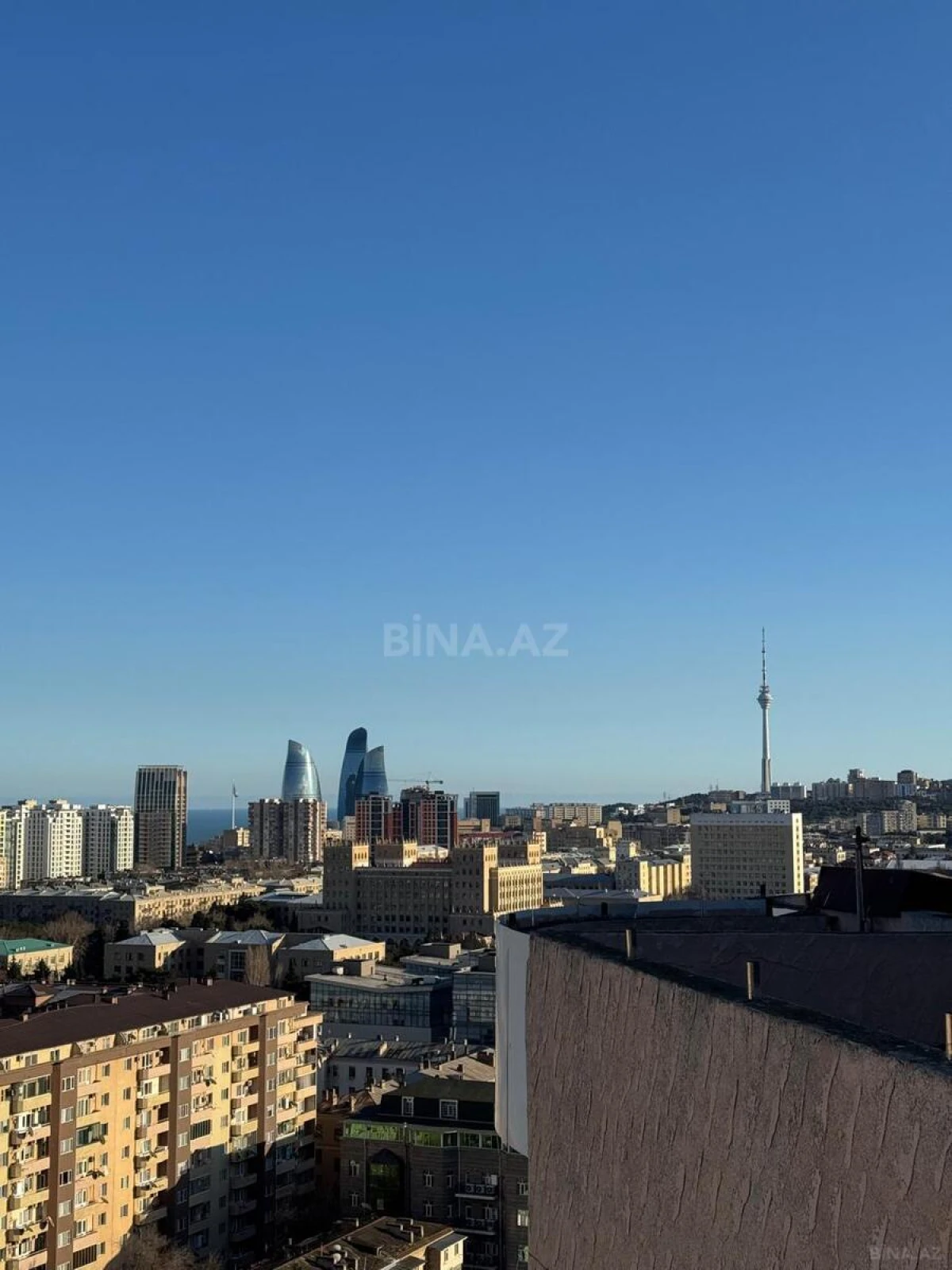 Satılır 2 otaqlı mənzil 120 m²