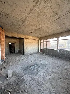 Satılır 2 otaqlı mənzil 120 m²