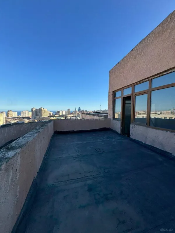 Satılır 2 otaqlı mənzil 120 m²