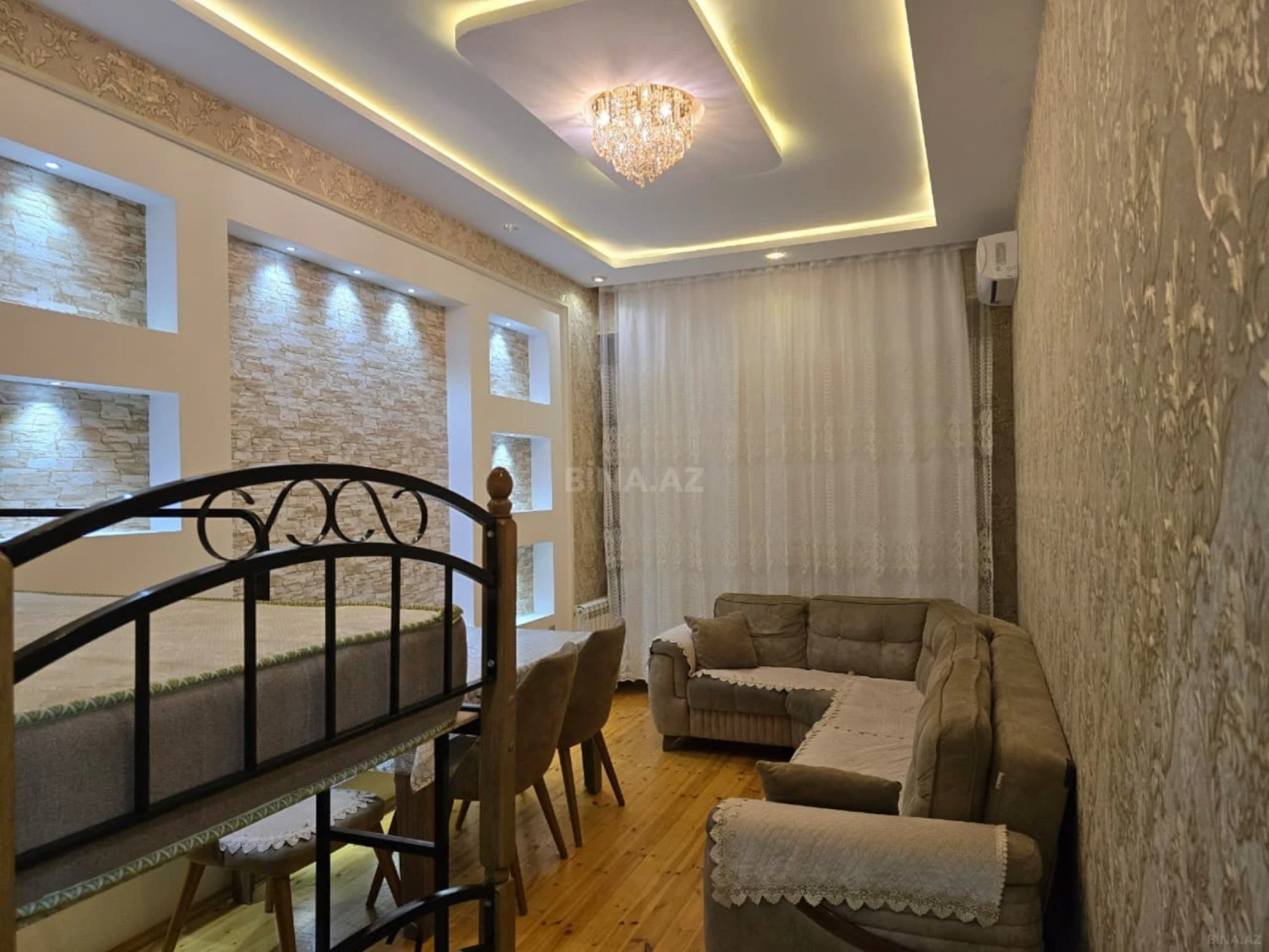 Kirayə verilir 2 otaqlı mənzil 55 m²