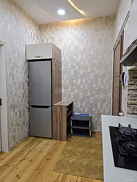 Kirayə verilir 2 otaqlı mənzil 55 m²