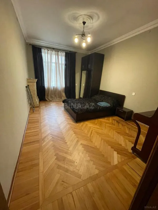 Kirayə verilir 3 otaqlı mənzil 95 m²