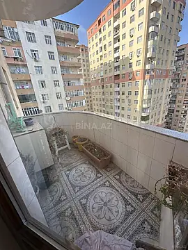 Satılır 3 otaqlı mənzil 130 m²