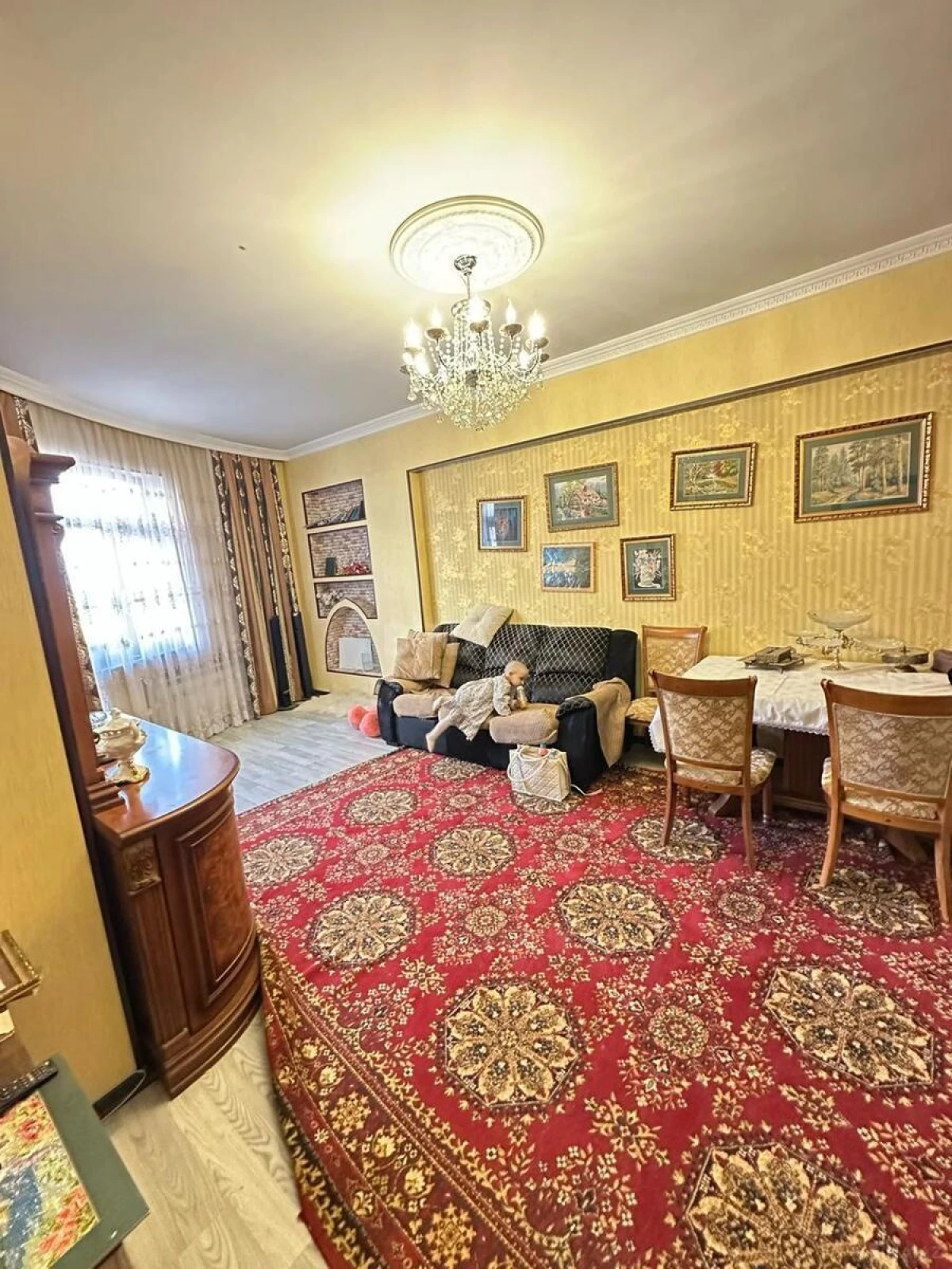 Satılır 3 otaqlı mənzil 130 m²