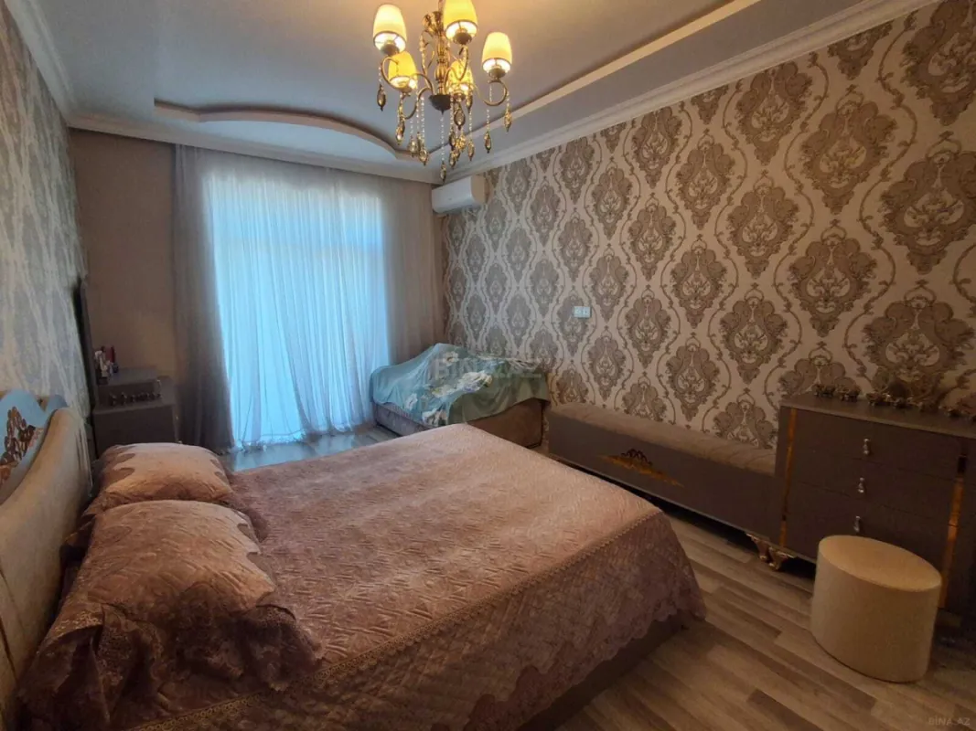 Satılır 4 otaqlı həyət evi 170 m²