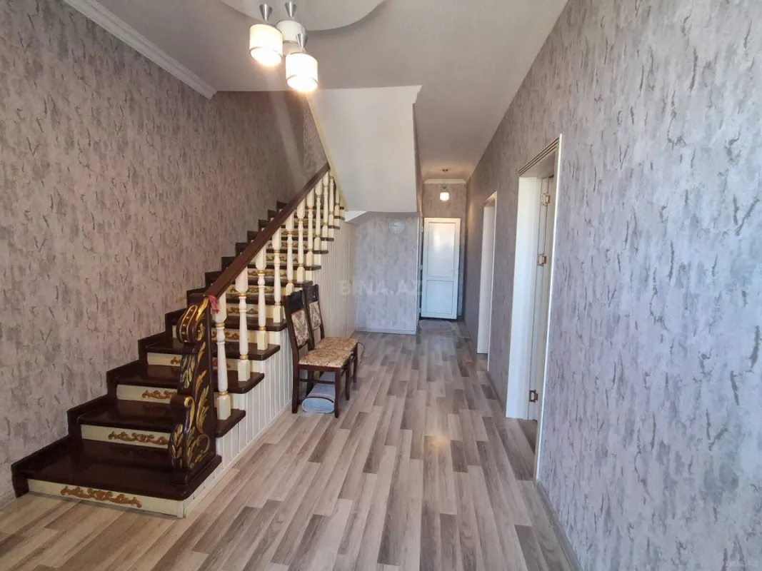 Satılır 4 otaqlı həyət evi 170 m²
