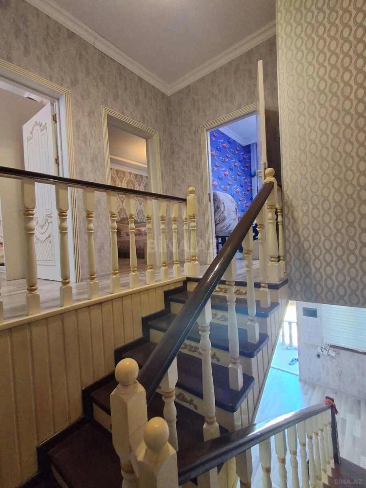 Satılır 4 otaqlı həyət evi 170 m²