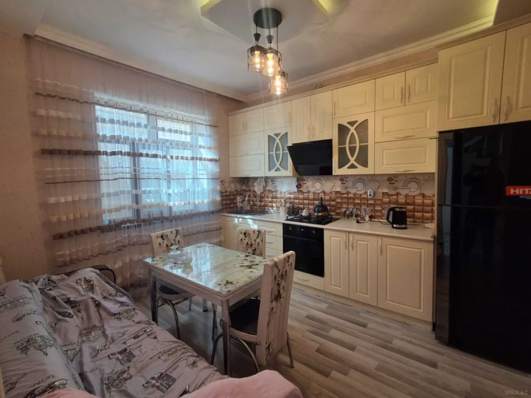 Satılır 4 otaqlı həyət evi 170 m²