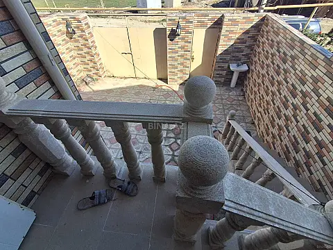 Satılır 4 otaqlı həyət evi 170 m²