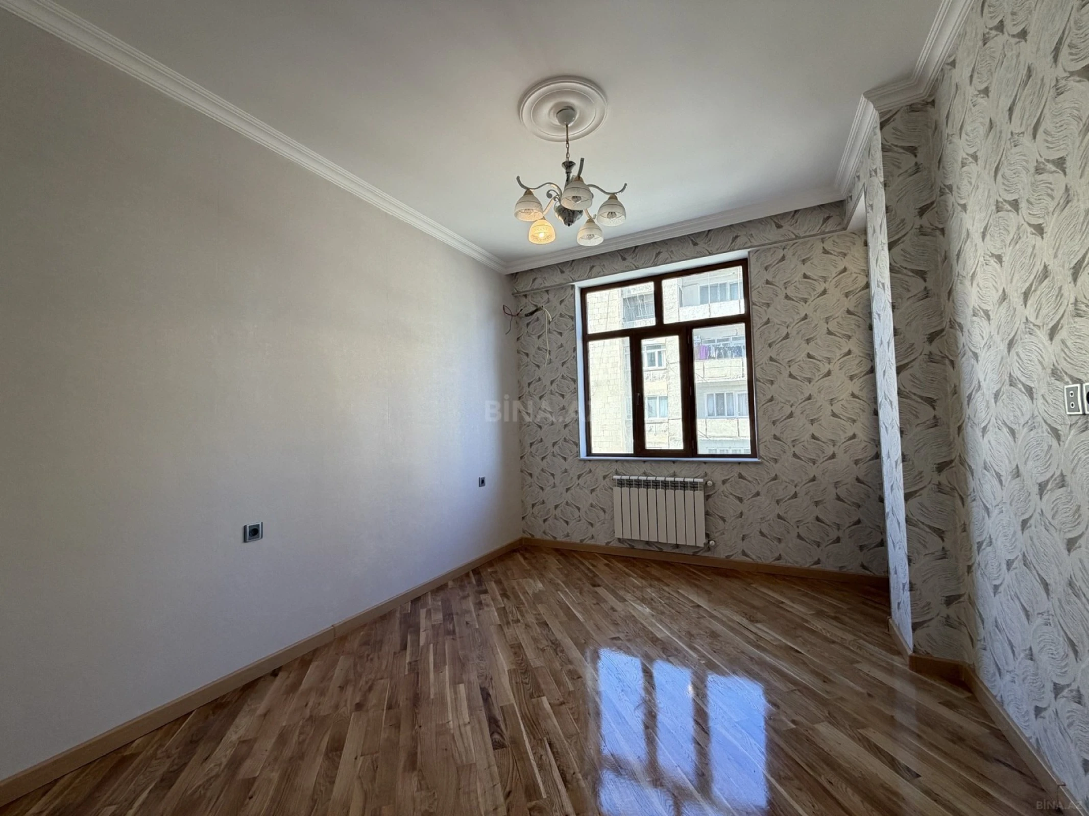 Satılır 2 otaqlı mənzil 65 m²