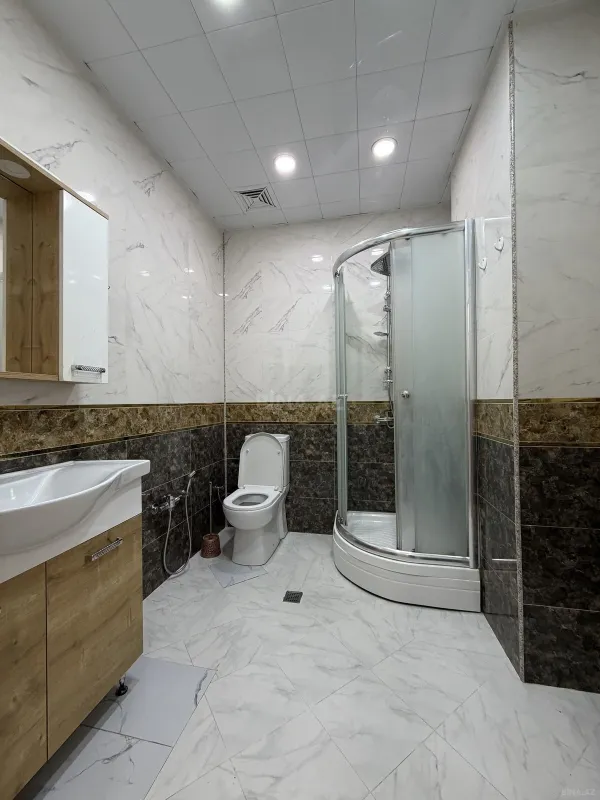 Satılır 2 otaqlı mənzil 65 m²