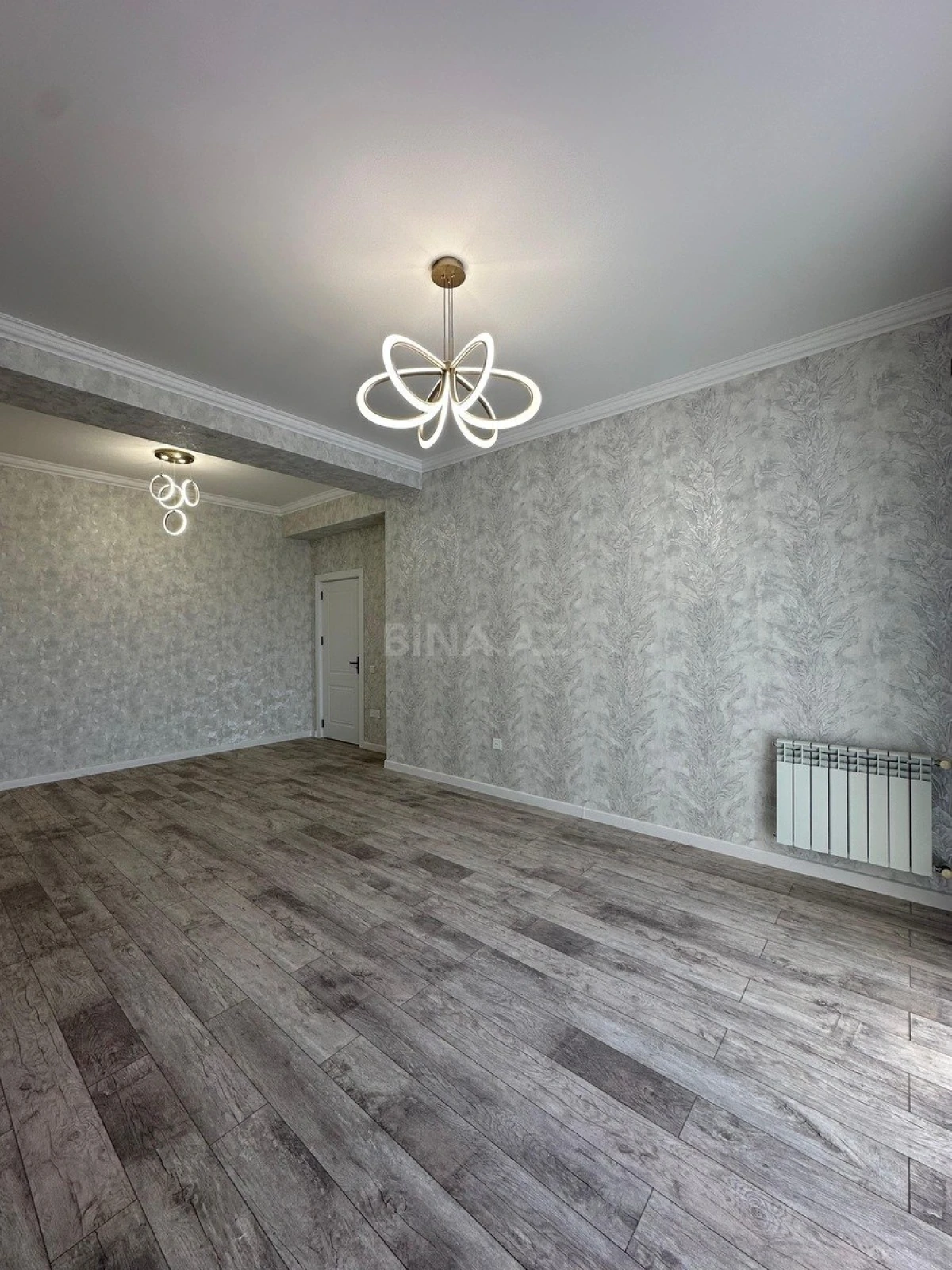 Satılır 2 otaqlı mənzil 75 m²