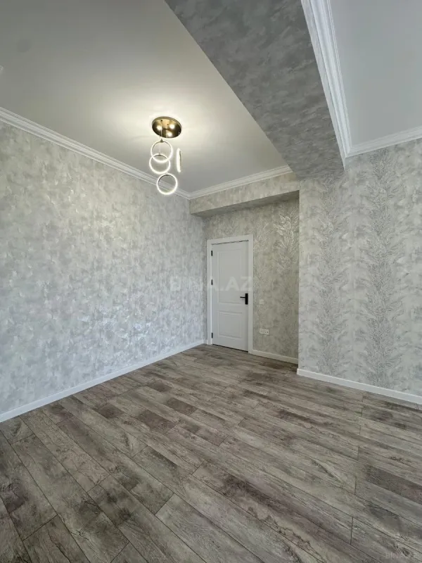 Satılır 2 otaqlı mənzil 75 m²