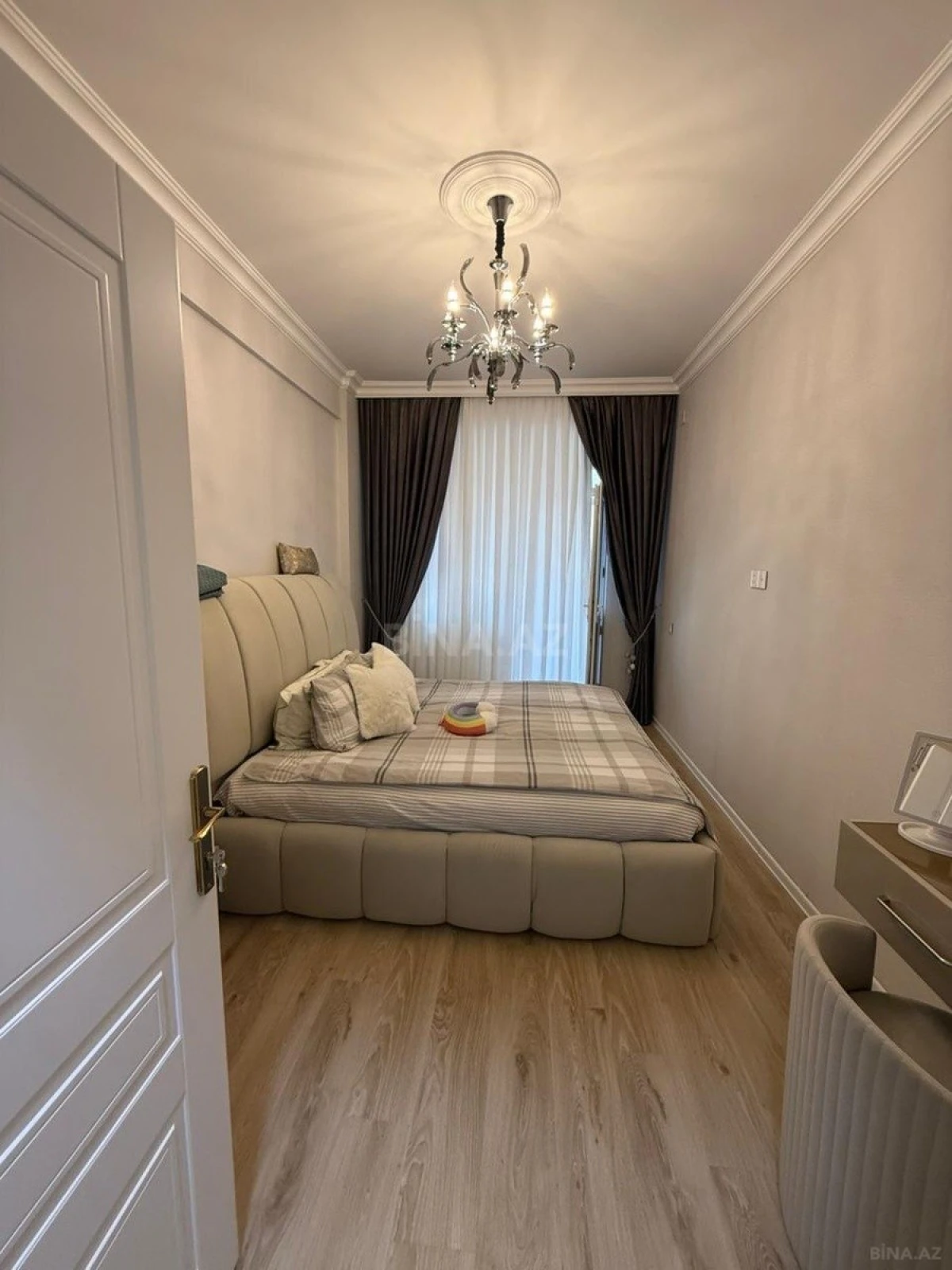 Kirayə verilir 2 otaqlı mənzil 75 m²