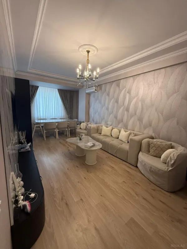 Kirayə verilir 2 otaqlı mənzil 75 m²