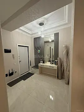 Kirayə verilir 2 otaqlı mənzil 75 m²