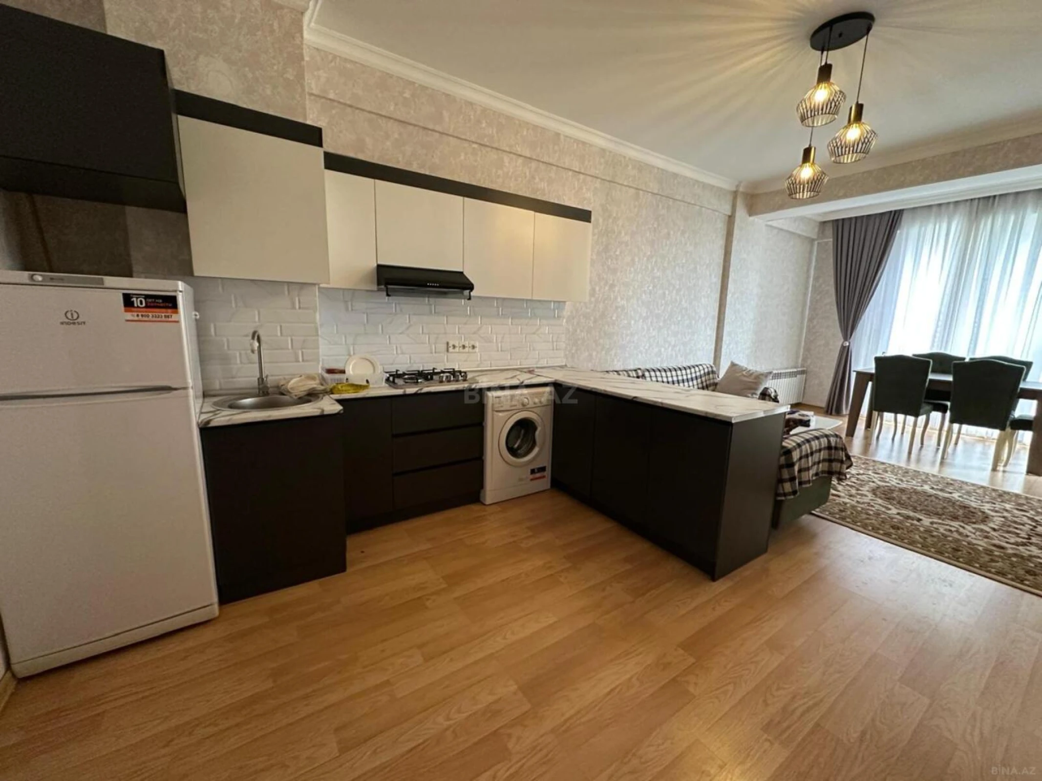 Satılır 2 otaqlı mənzil 92 m²