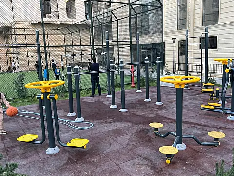 Satılır 2 otaqlı mənzil 92 m²