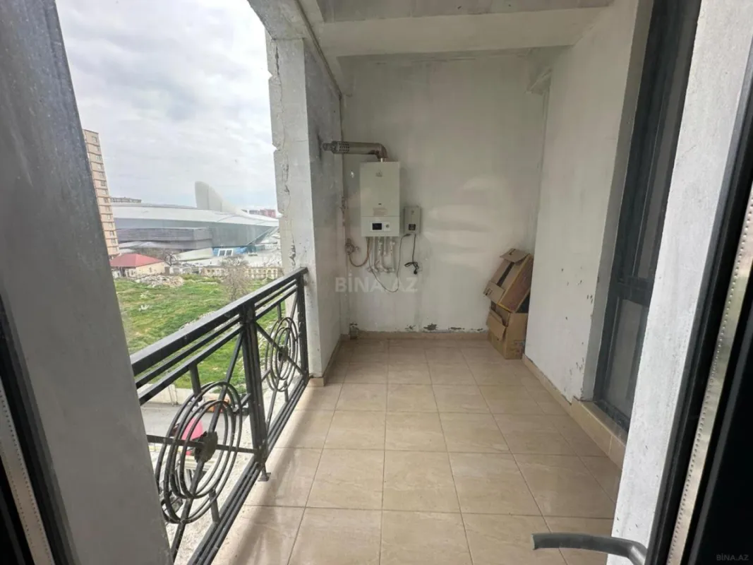 Satılır 2 otaqlı mənzil 92 m²