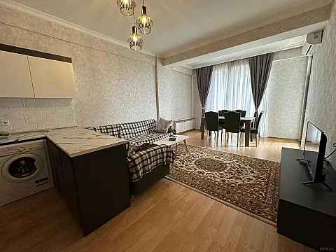 Satılır 2 otaqlı mənzil 92 m²