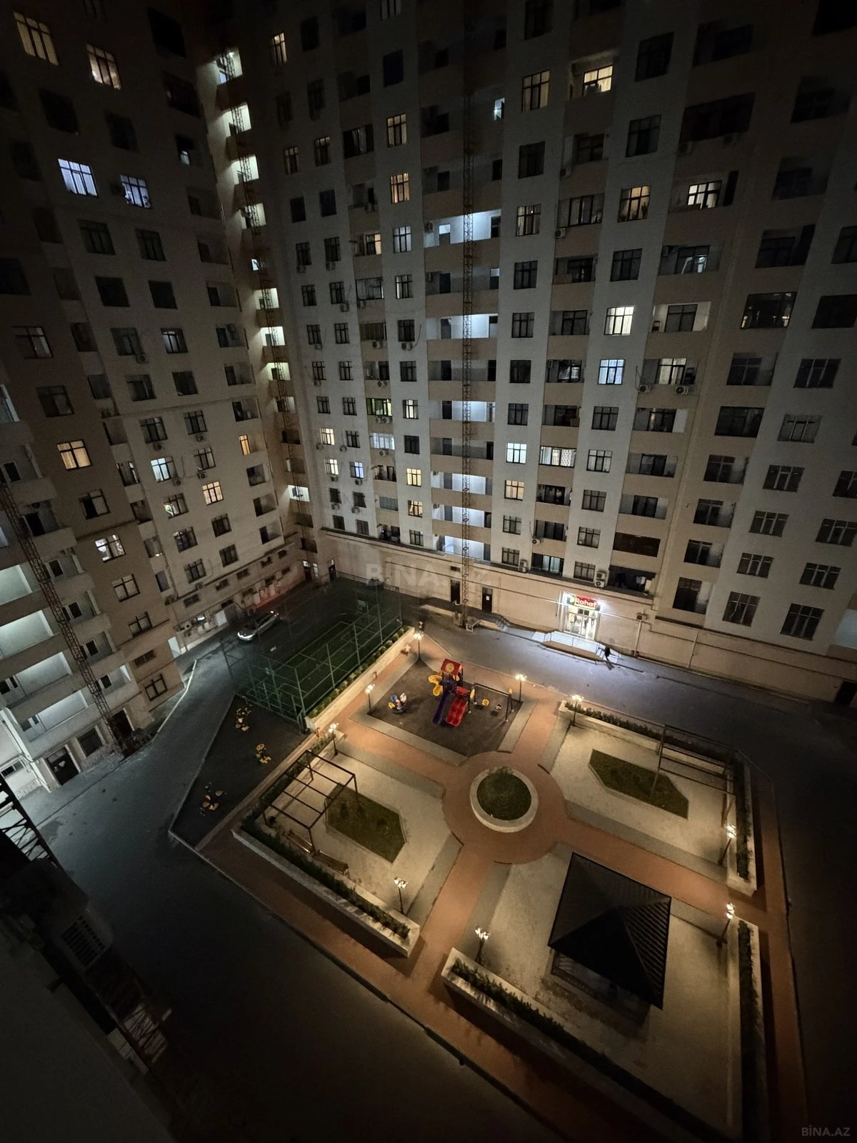 Kirayə verilir 3 otaqlı mənzil 90 m²