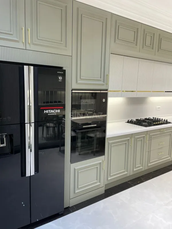 Satılır 4 otaqlı mənzil 217 m²