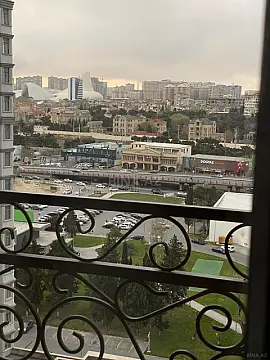 Kirayə verilir 3 otaqlı mənzil 100 m²