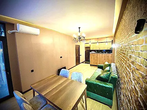 Kirayə verilir 3 otaqlı mənzil 100 m²