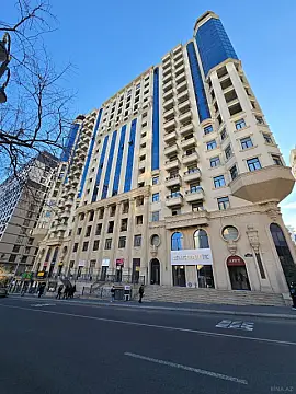 Satılır 3 otaqlı mənzil 172 m² — Bakı 3 otaq 172.00 m²