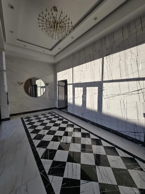Satılır 3 otaqlı mənzil 172 m²