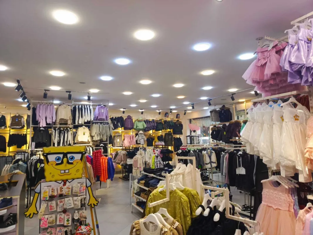 Satılır obyekt 160 m²