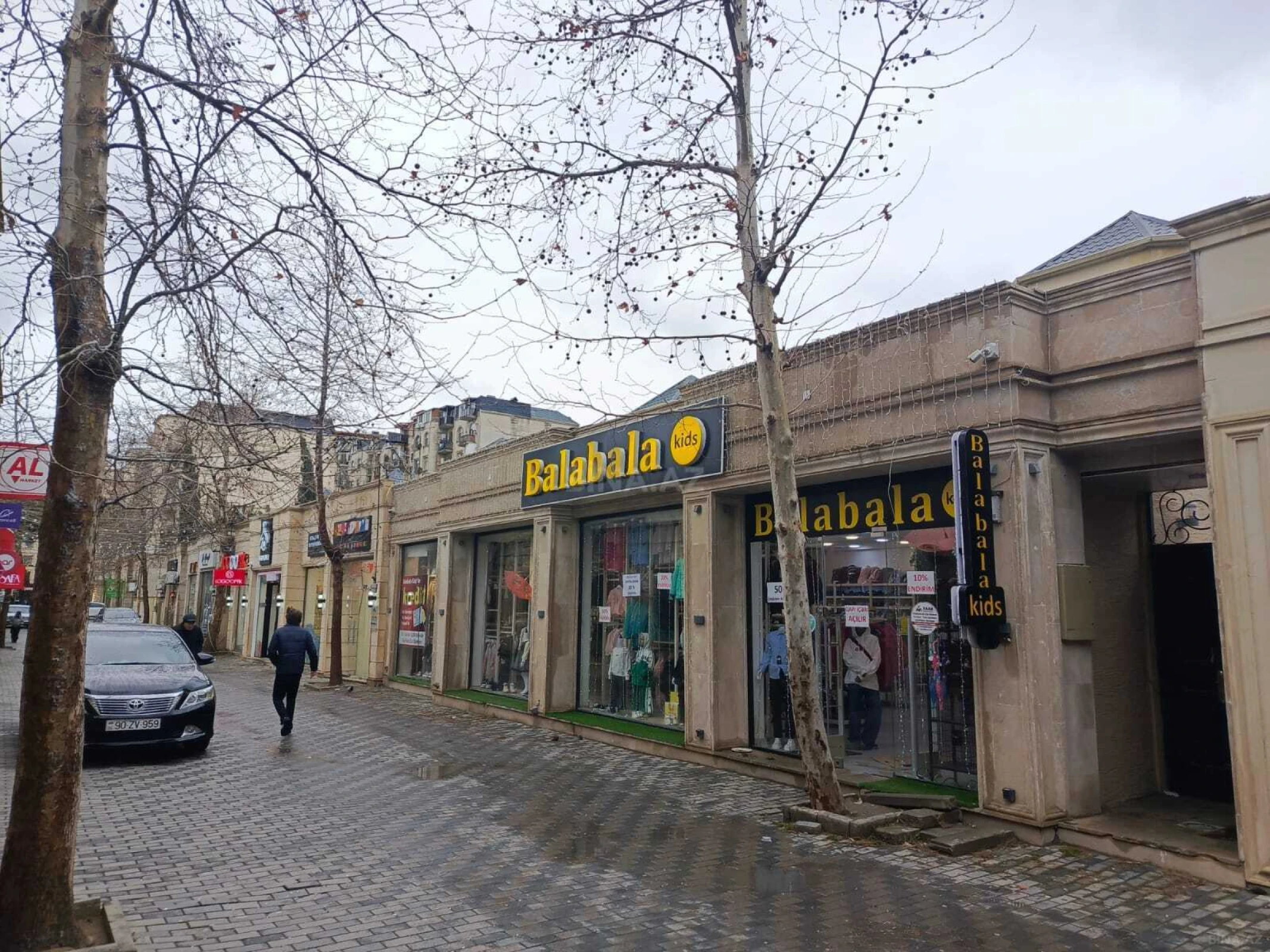 Satılır obyekt 160 m²