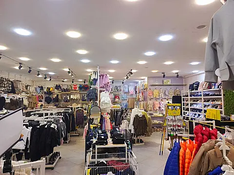 Satılır obyekt 160 m²