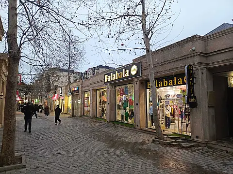Satılır obyekt 160 m²